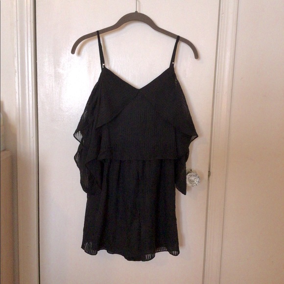 Leith Cold Shoulder Romper - Picture 5 of 5